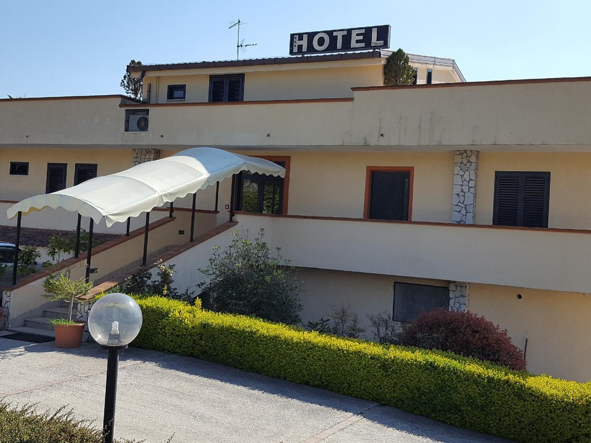 Hotel Vittoria Benewent Zewnętrze zdjęcie